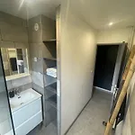 Chambre Avec Salle D\'Eau Privee Dans Appartement Partage 200 M Du Tram