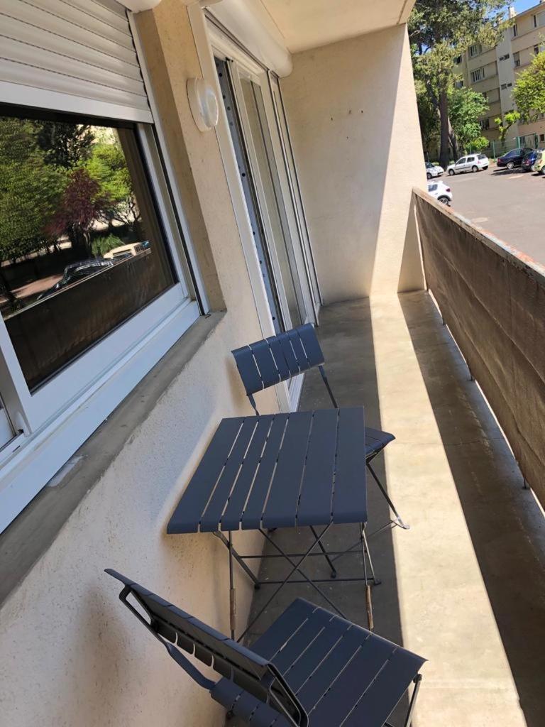 Avec Salle D'eau Privee Dans Partage 200 M Du Tram Habitación en casa particular Montpellier